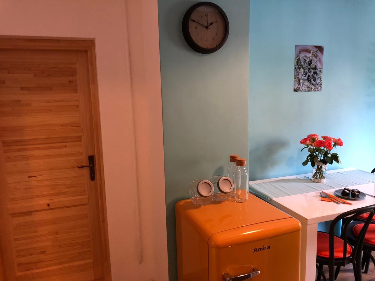 Tulipan Villa Panzio Szolnok Bagian luar foto